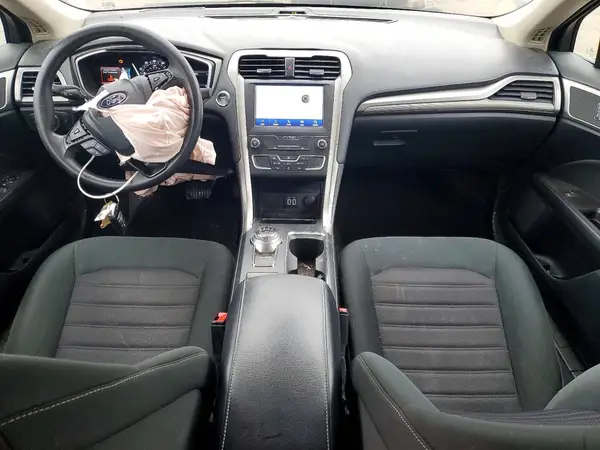3FA6P0HD3LR150417 2020 FORD FUSION - Image 8