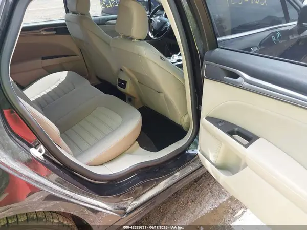 3FA6P0HD3LR154127 2020 FORD FUSION - Image 8