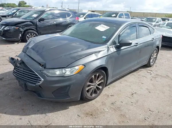 3FA6P0HD3LR156511 2020 FORD FUSION - Image 2