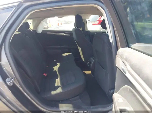 3FA6P0HD3LR160395 2020 FORD FUSION - Image 8