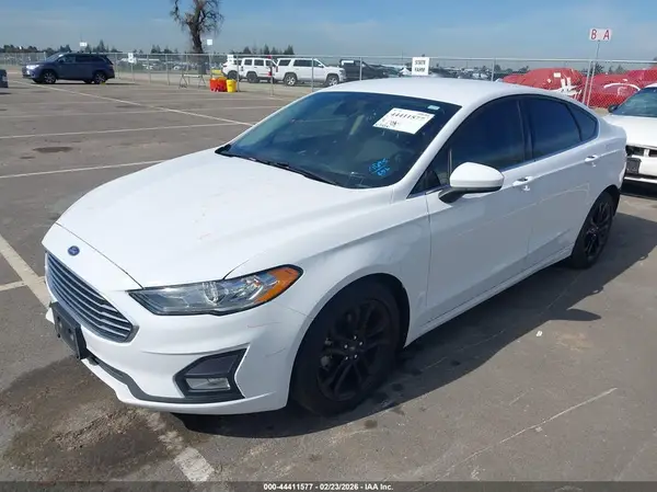 3FA6P0HD3LR172062 2020 FORD FUSION - Image 2