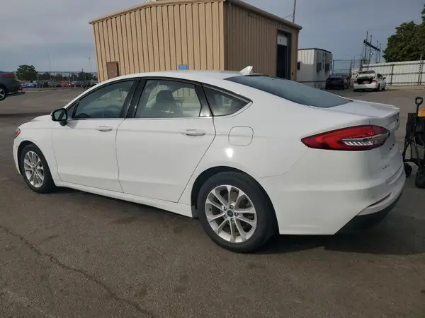 3FA6P0HD3LR172868 2020 FORD FUSION - Image 2