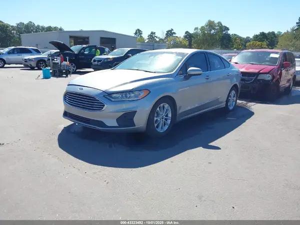 3FA6P0HD3LR184244 2020 FORD FUSION - Image 2