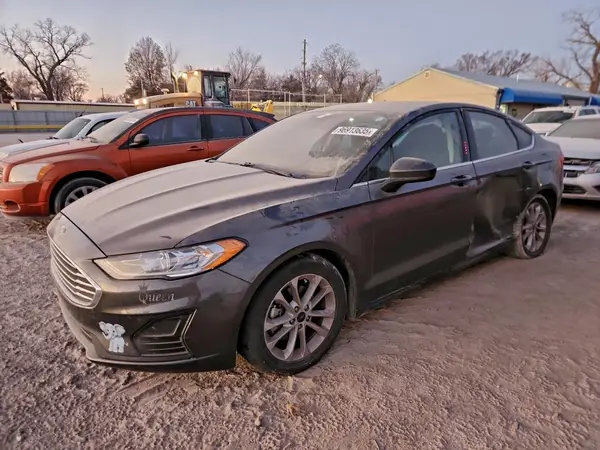 3FA6P0HD3LR188813 2020 FORD FUSION - Image 1