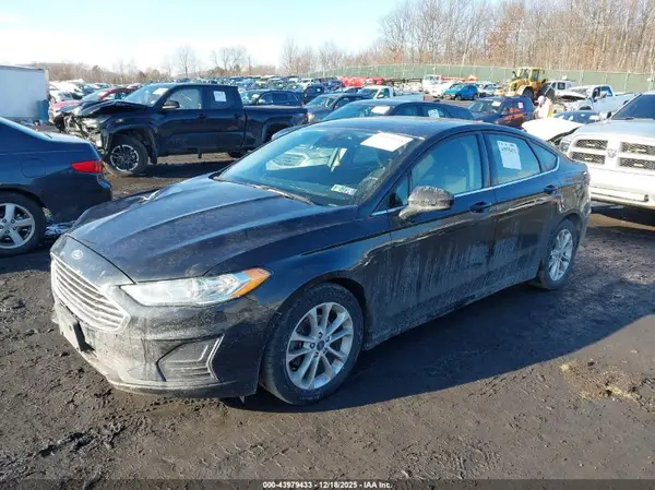 3FA6P0HD3LR202211 2020 FORD FUSION - Image 2