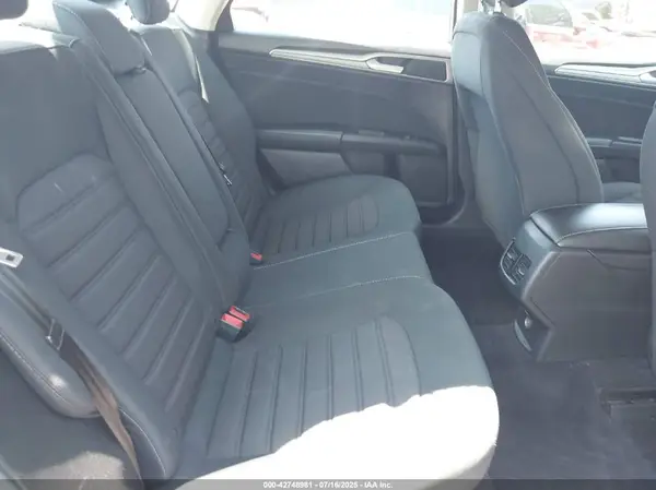 3FA6P0HD3LR225309 2020 FORD FUSION - Image 8