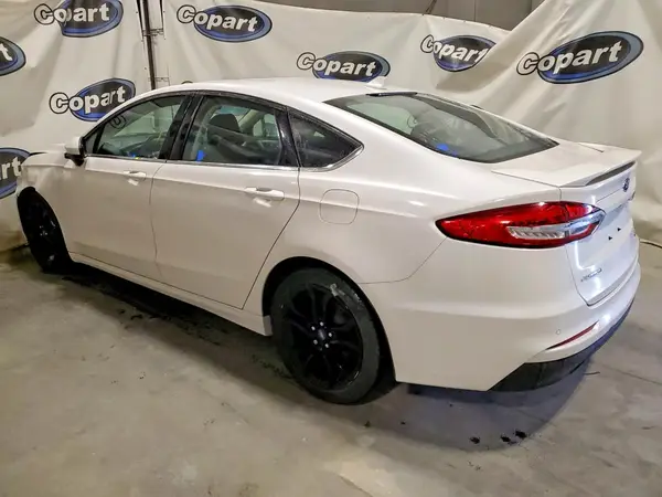 3FA6P0HD3LR230686 2020 FORD FUSION - Image 2
