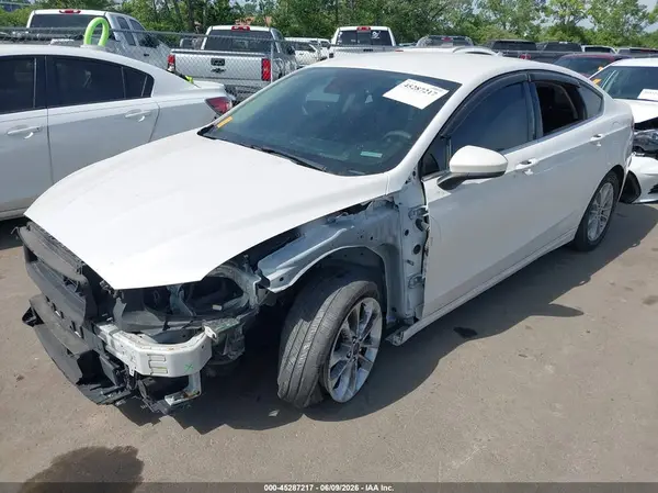 3FA6P0HD3LR231076 2020 FORD FUSION - Image 2