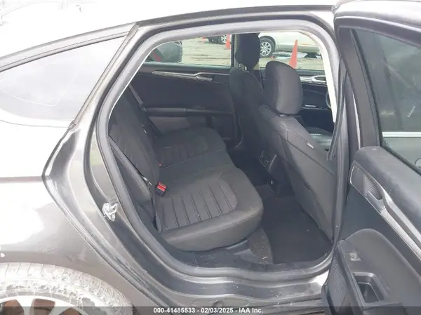3FA6P0HD3LR233605 2020 FORD FUSION - Image 8