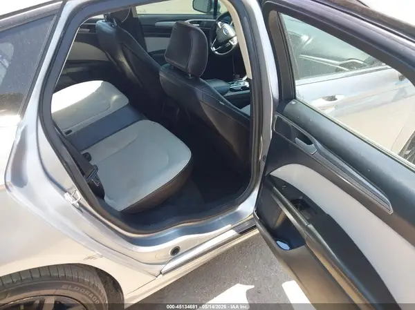 3FA6P0HD3LR245463 2020 FORD FUSION - Image 8