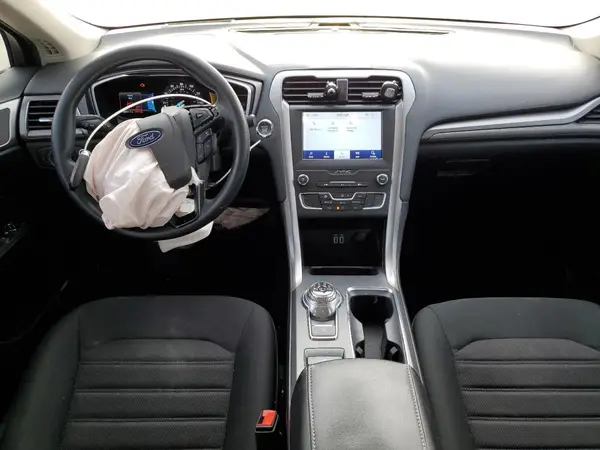 3FA6P0HD3LR247584 2020 FORD FUSION - Image 8