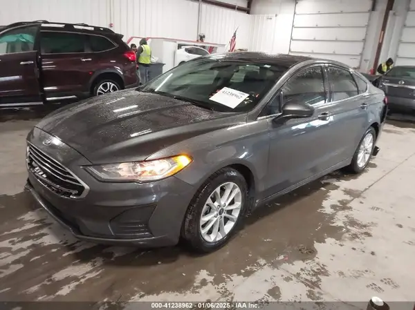 3FA6P0HD3LR251439 2020 FORD FUSION - Image 2