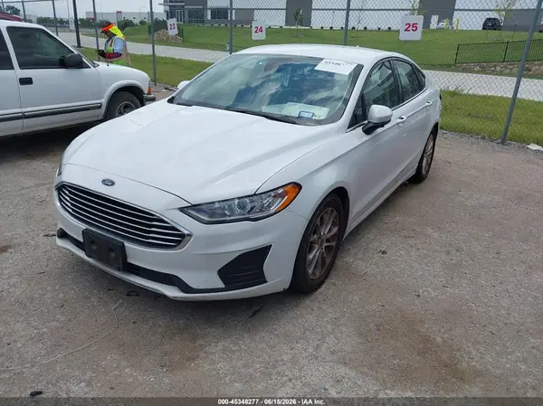 3FA6P0HD3LR251747 2020 FORD FUSION - Image 2