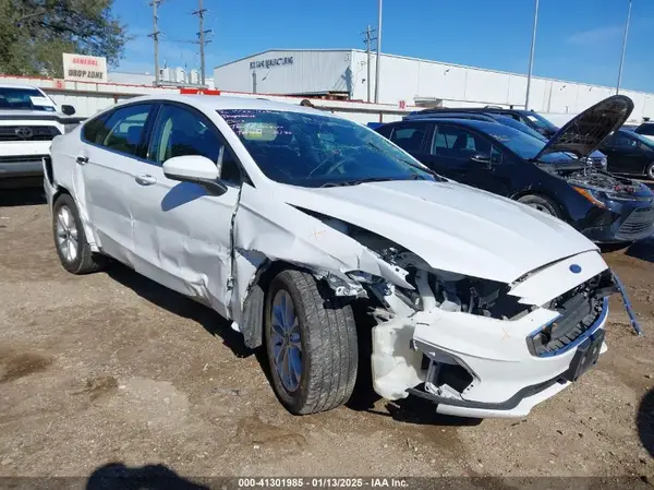 3FA6P0HD3LR260934 2020 FORD FUSION - Image 1