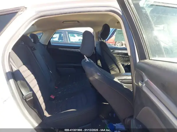3FA6P0HD3LR260934 2020 FORD FUSION - Image 8