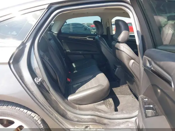 3FA6P0HD4GR158757 2016 FORD FUSION - Image 8