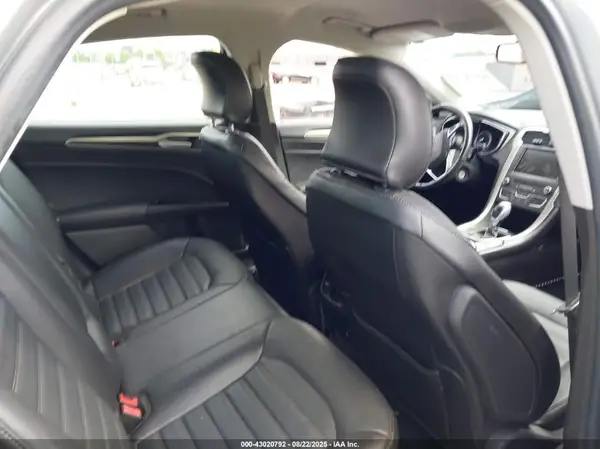3FA6P0HD4GR256512 2016 FORD FUSION - Image 8