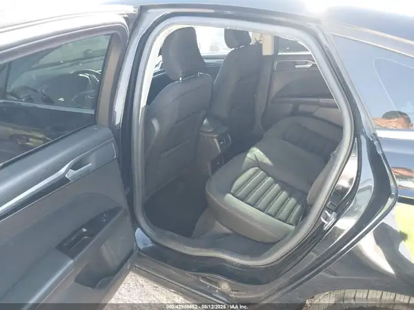 3FA6P0HD4GR281782 2016 FORD FUSION - Image 8