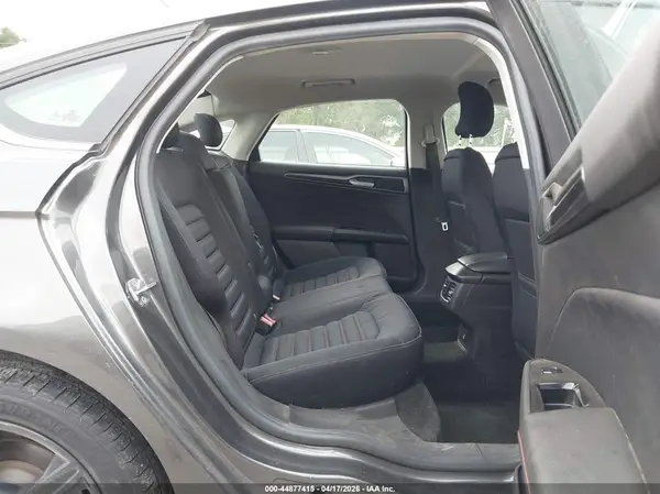 3FA6P0HD4GR340832 2016 FORD FUSION - Image 8