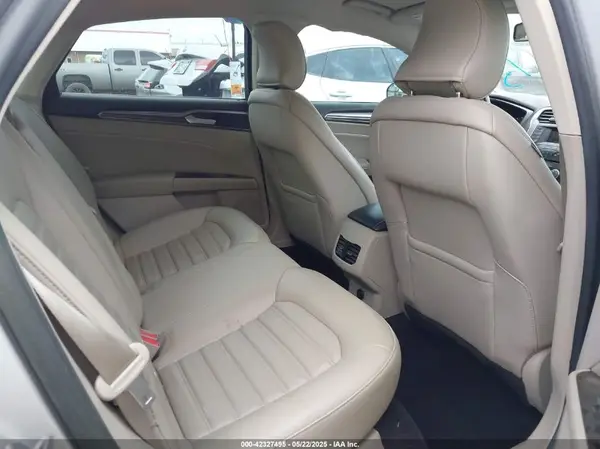 3FA6P0HD4HR113366 2017 FORD FUSION - Image 8