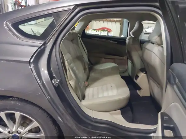 3FA6P0HD4HR123590 2017 FORD FUSION - Image 8