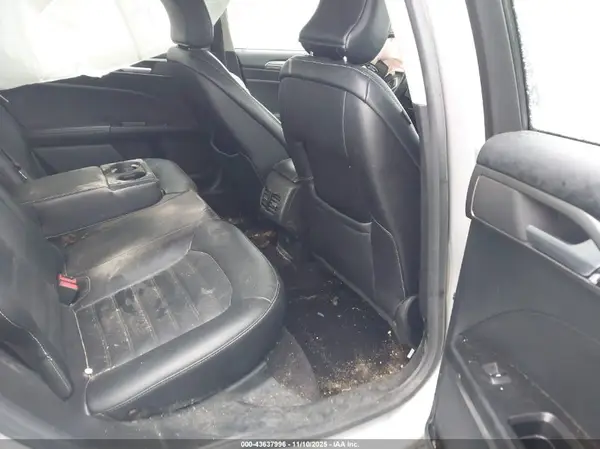 3FA6P0HD4HR139594 2017 FORD FUSION - Image 8