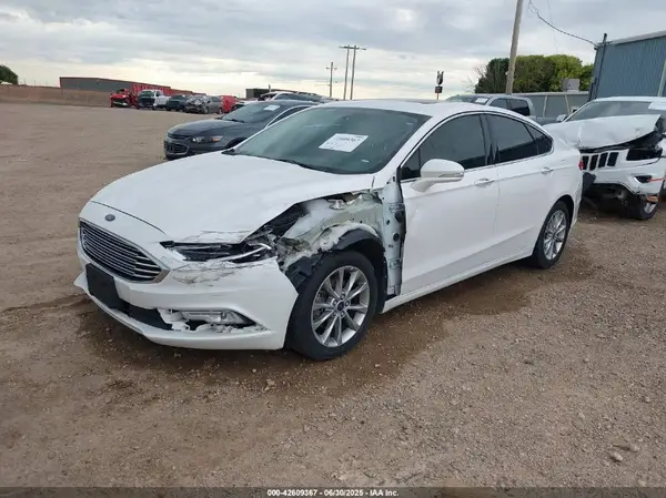 3FA6P0HD4HR140888 2017 FORD FUSION - Image 2