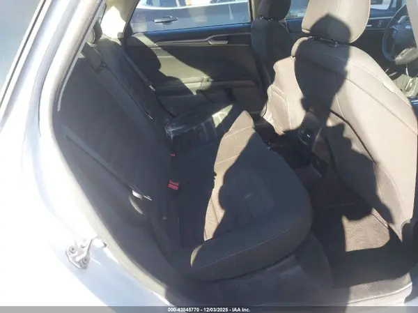 3FA6P0HD4HR183563 2017 FORD FUSION - Image 8