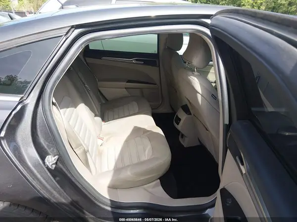 3FA6P0HD4HR237296 2017 FORD FUSION - Image 8