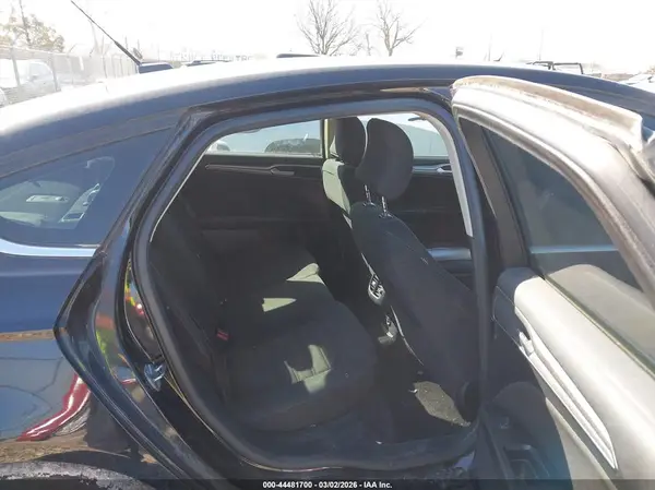 3FA6P0HD4HR240893 2017 FORD FUSION - Image 8