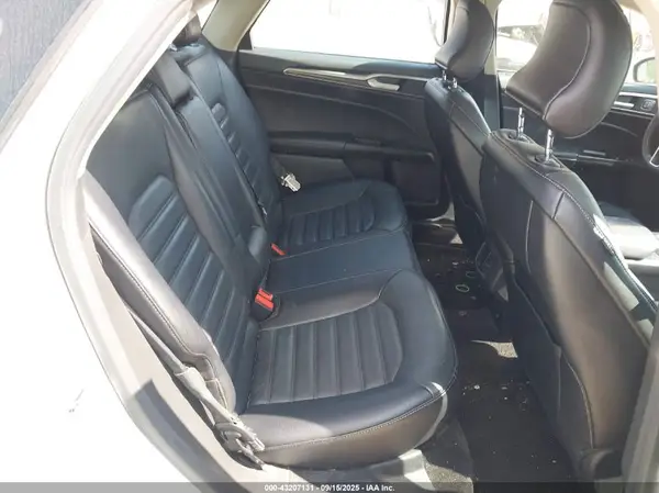 3FA6P0HD4HR245401 2017 FORD FUSION - Image 8