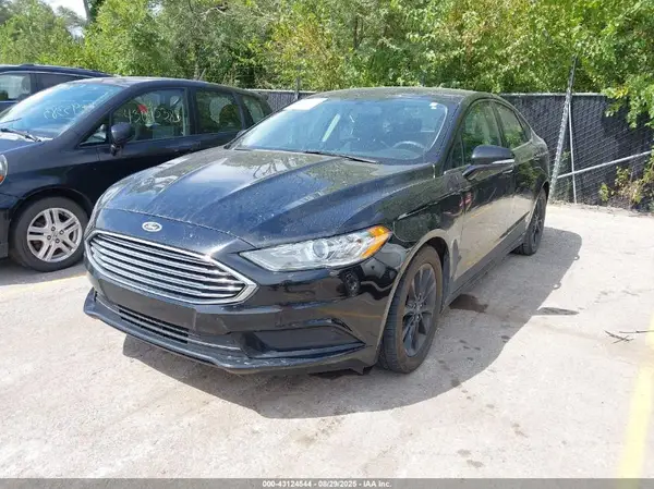 3FA6P0HD4HR247066 2017 FORD FUSION - Image 2