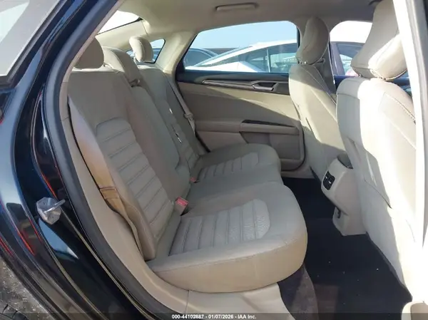 3FA6P0HD4HR266605 2017 FORD FUSION - Image 8
