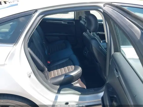 3FA6P0HD4HR289981 2017 FORD FUSION - Image 8