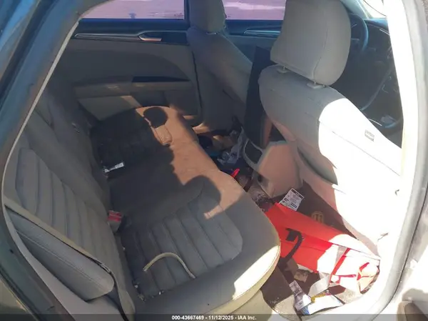 3FA6P0HD4HR304172 2017 FORD FUSION - Image 8