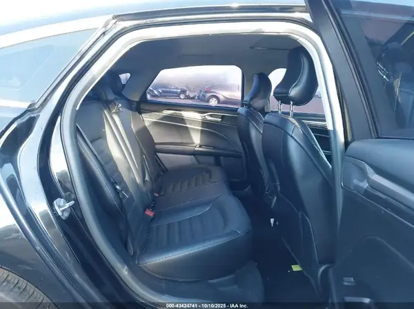 3FA6P0HD4HR333218 2017 FORD FUSION - Image 8