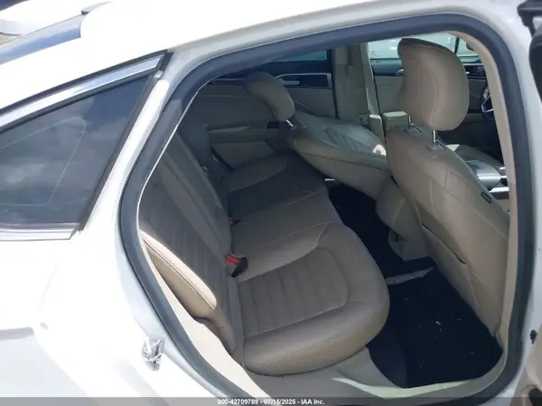 3FA6P0HD4HR337432 2017 FORD FUSION - Image 8