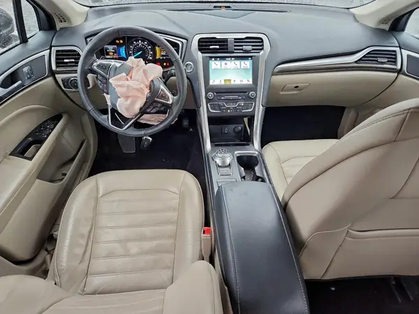 3FA6P0HD4HR338421 2017 FORD FUSION - Image 8