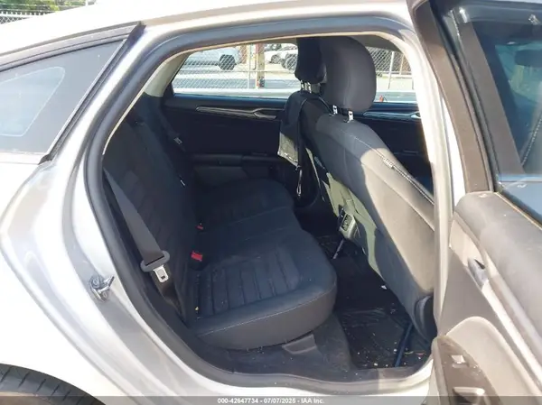 3FA6P0HD4HR363657 2017 FORD FUSION - Image 8