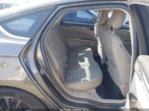 3FA6P0HD4HR373492 2017 FORD FUSION - Image 8
