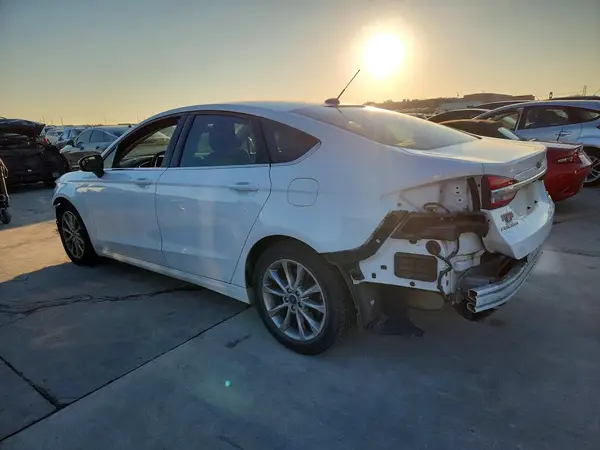 3FA6P0HD4HR397775 2017 FORD FUSION - Image 2