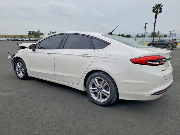 3FA6P0HD4JR136815 2018 FORD FUSION - Image 2