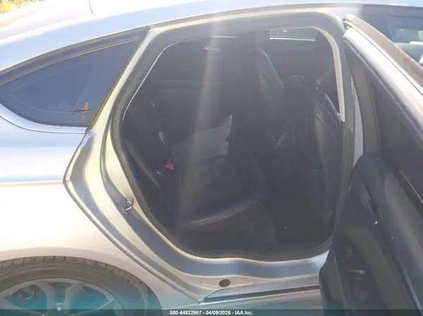3FA6P0HD4JR136930 2018 FORD FUSION - Image 8