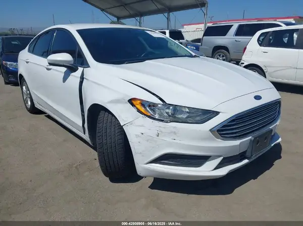 3FA6P0HD4JR167594 2018 FORD FUSION - Image 1