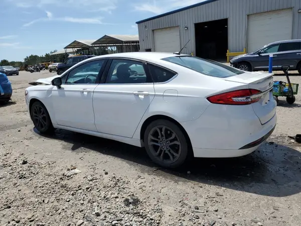 3FA6P0HD4JR184041 2018 FORD FUSION - Image 2