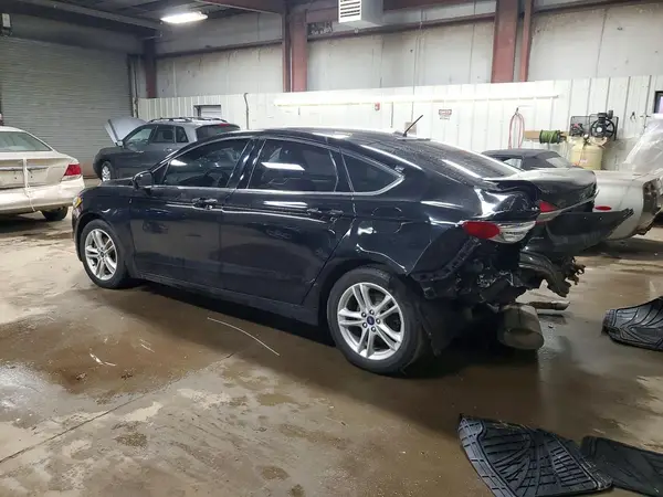 3FA6P0HD4JR184637 2018 FORD FUSION - Image 2
