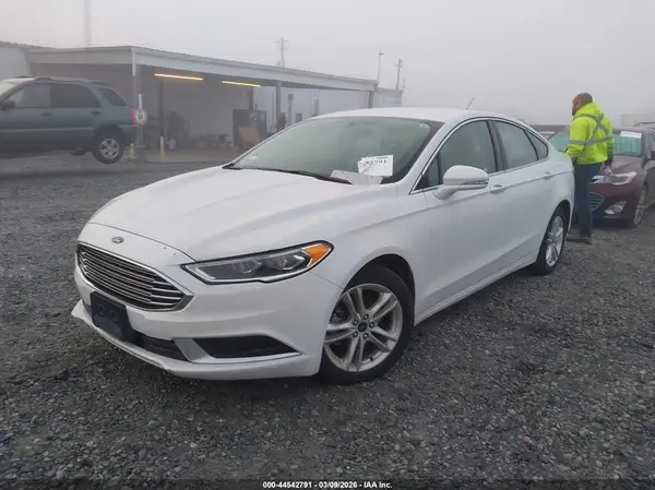 3FA6P0HD4JR192043 2018 FORD FUSION - Image 2