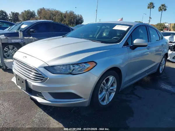 3FA6P0HD4JR196805 2018 FORD FUSION - Image 2