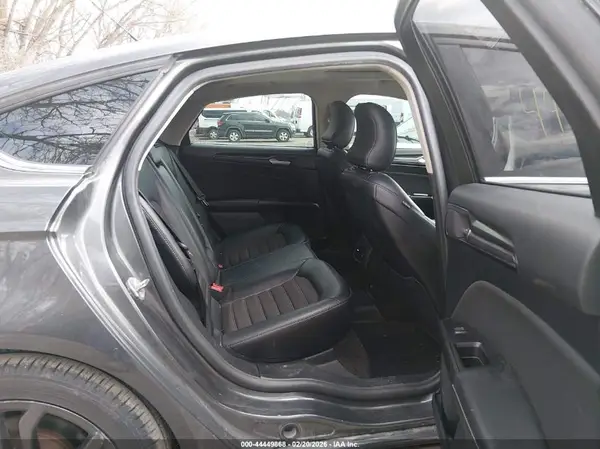 3FA6P0HD4JR210878 2018 FORD FUSION - Image 8