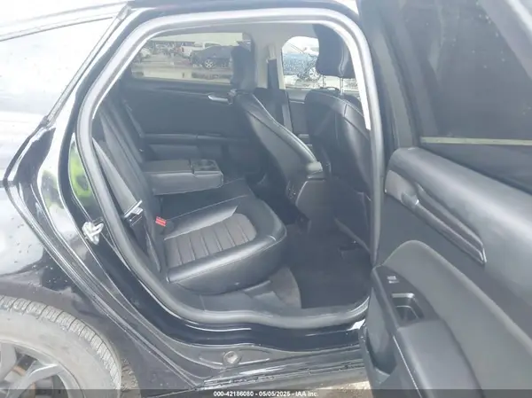 3FA6P0HD4JR228555 2018 FORD FUSION - Image 8